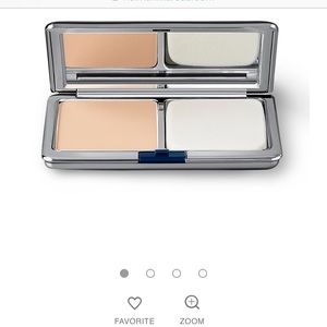 la Prairie cellular treatment foundation powder